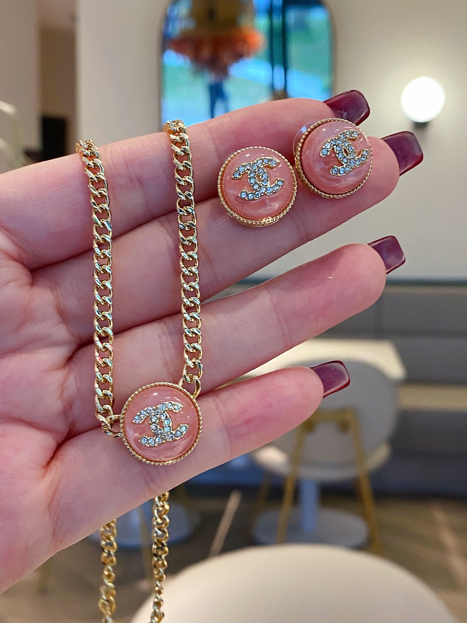 Chanel Necklace Gold