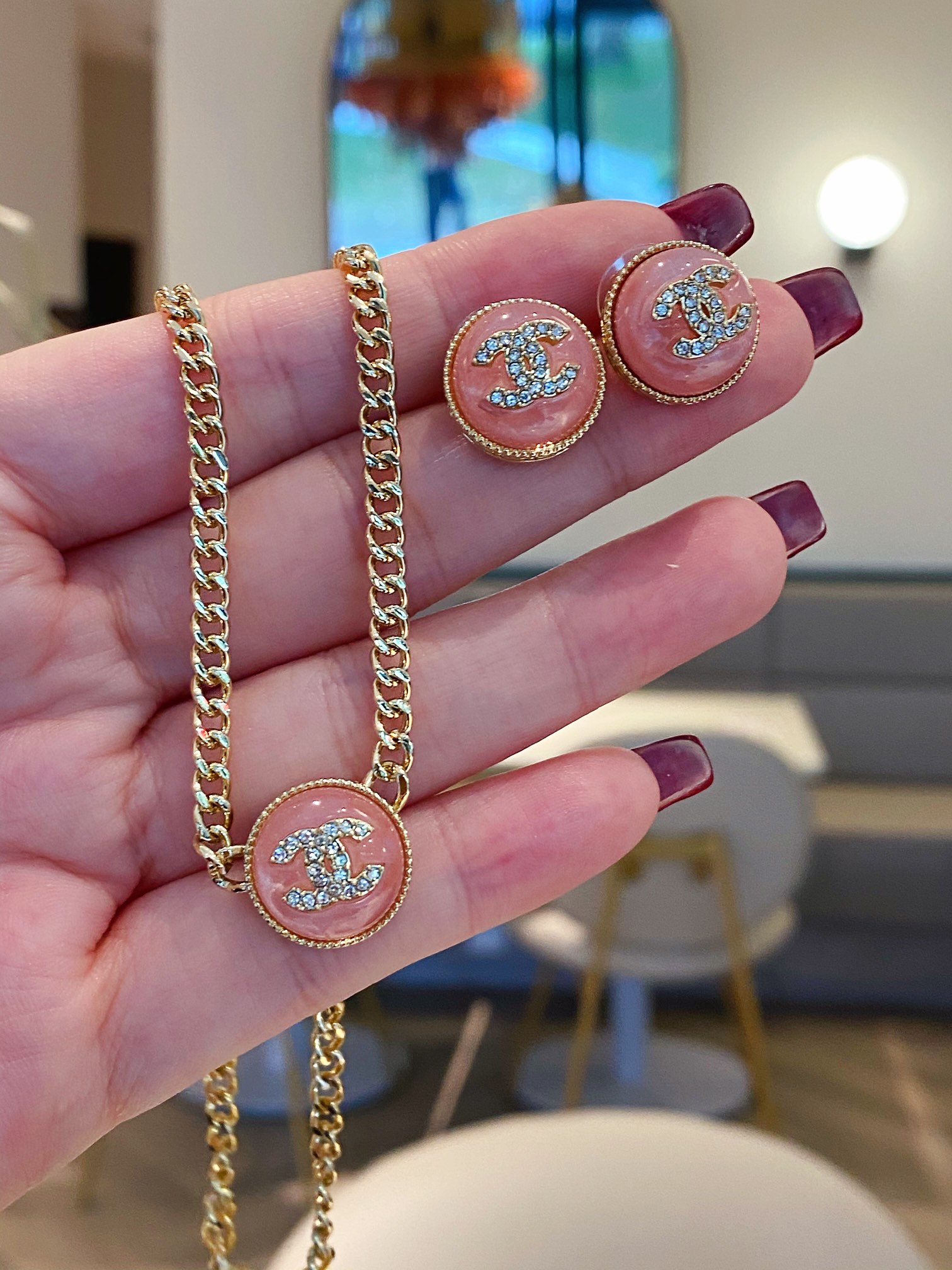 Chanel Necklace Gold