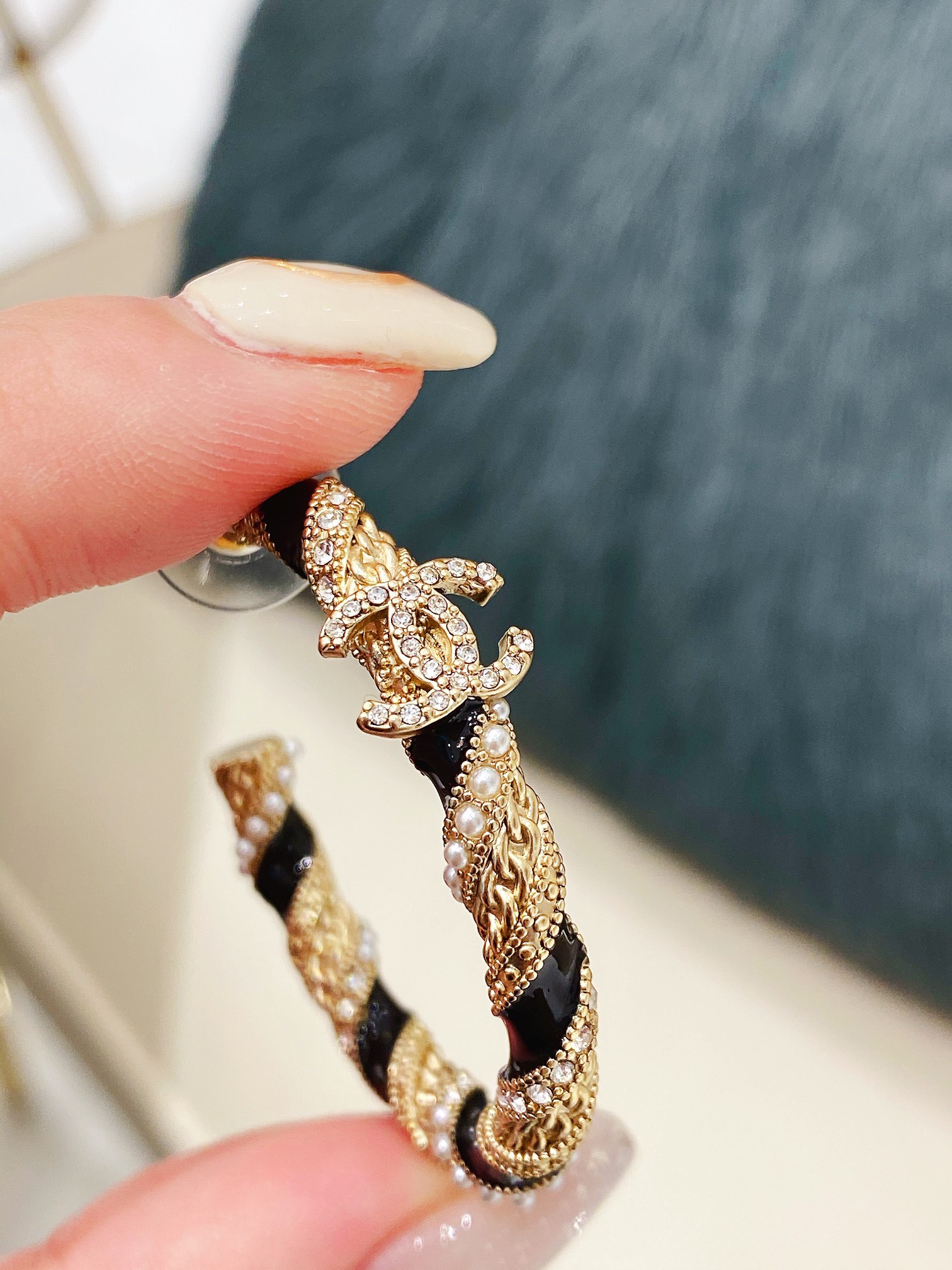 Chanel Earrings Black