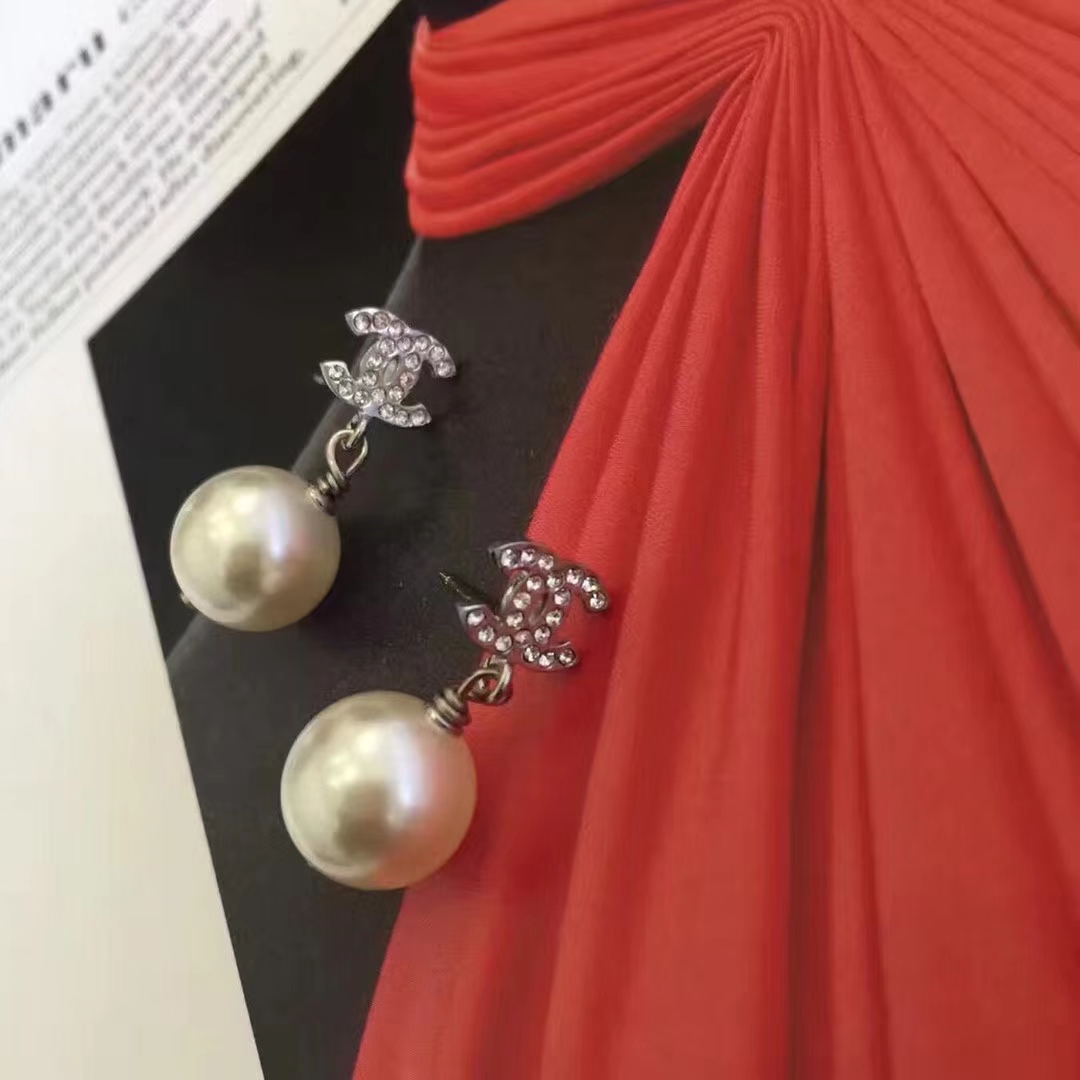 Chanel Basic Jewelry L