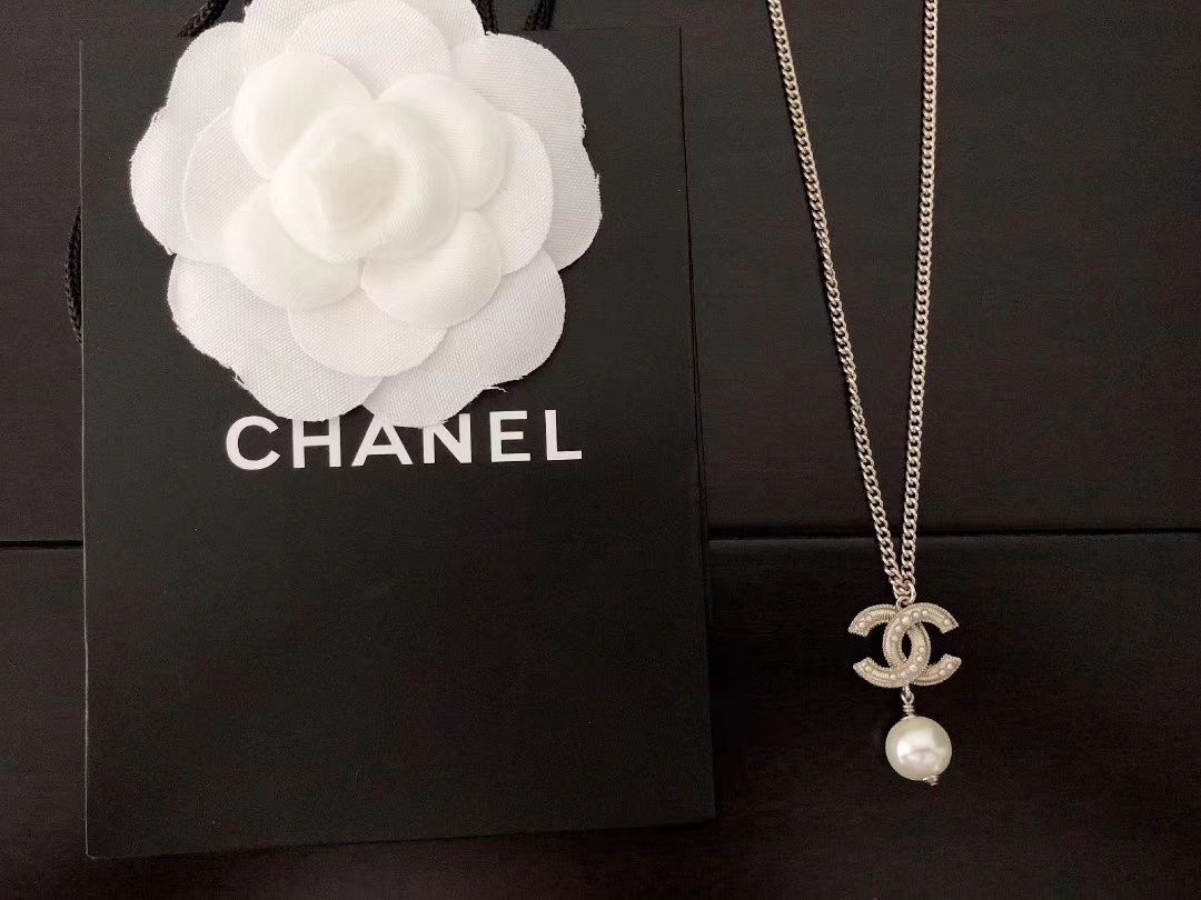 Chanel Necklace Pearl