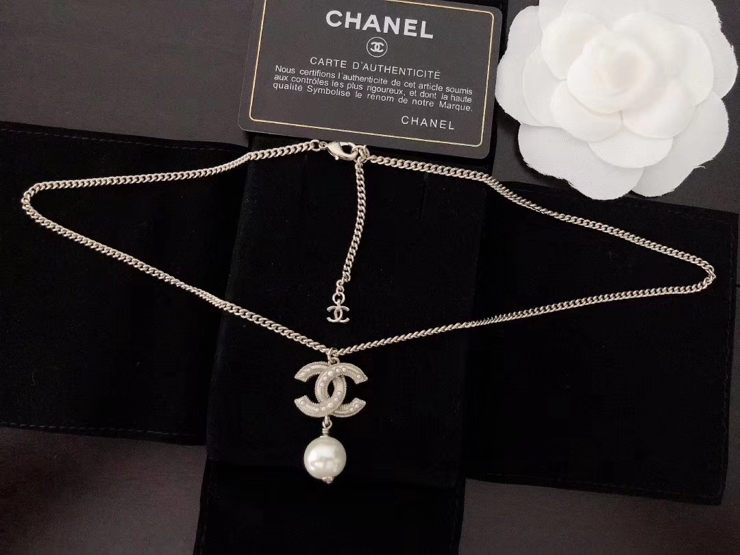 Chanel Necklace Pearl