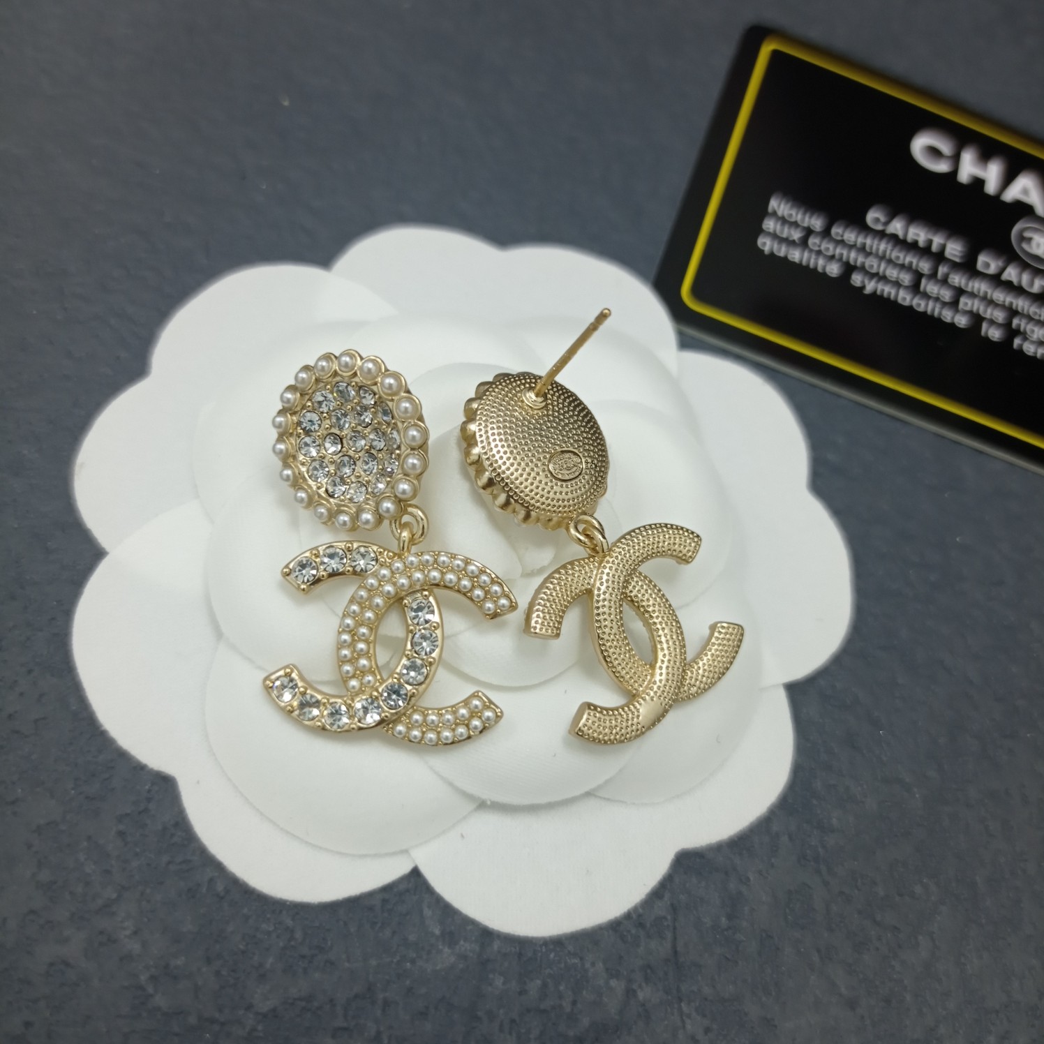 Chanel Earrings Pearl