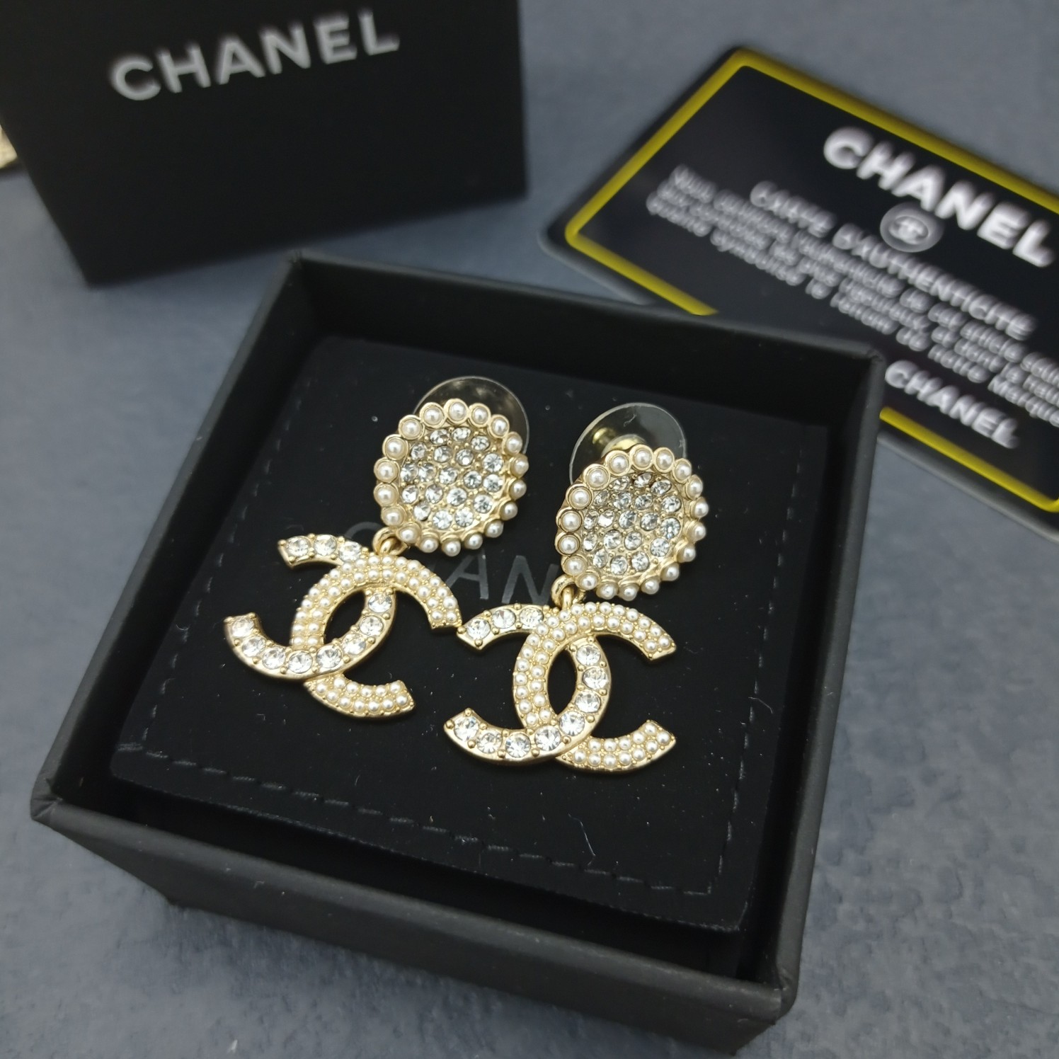 Chanel Earrings Pearl