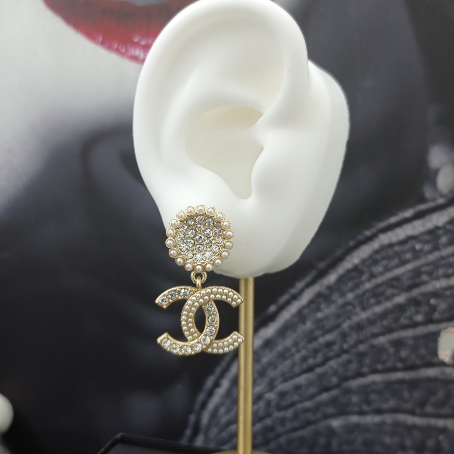 Chanel Earrings Pearl