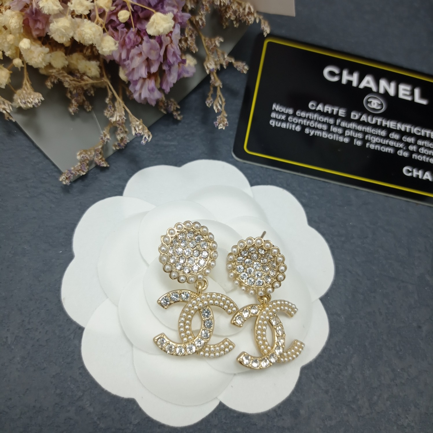 Chanel Earrings Pearl
