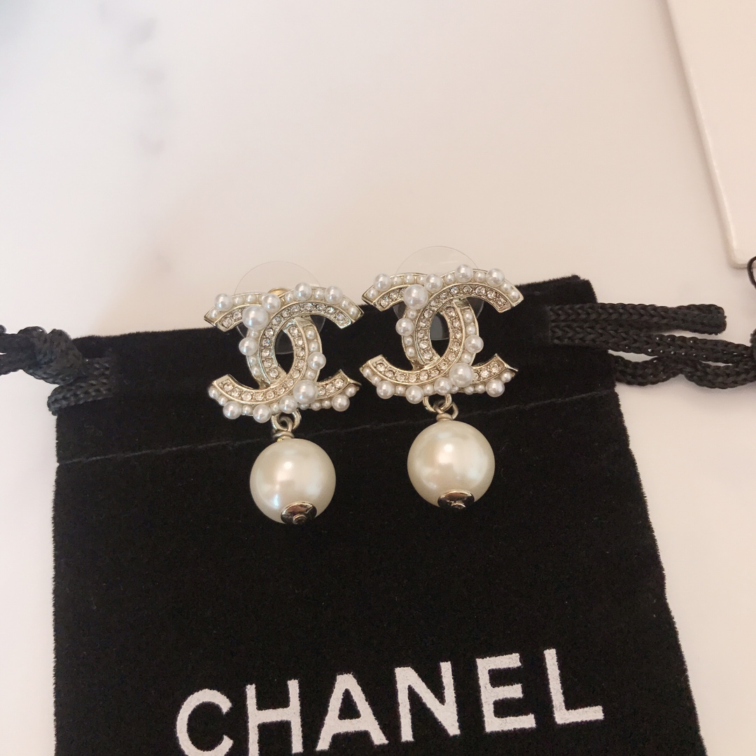 Chanel Basic Jewelry Silver