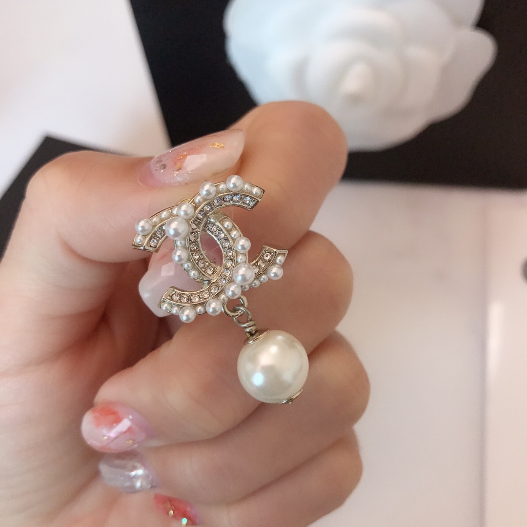 Chanel Basic Jewelry Silver