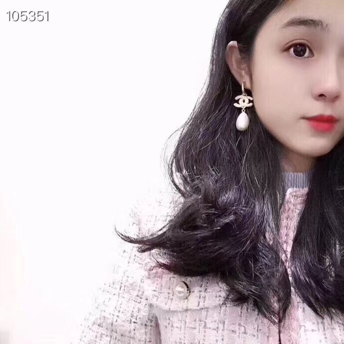 Chanel Earrings Pearl