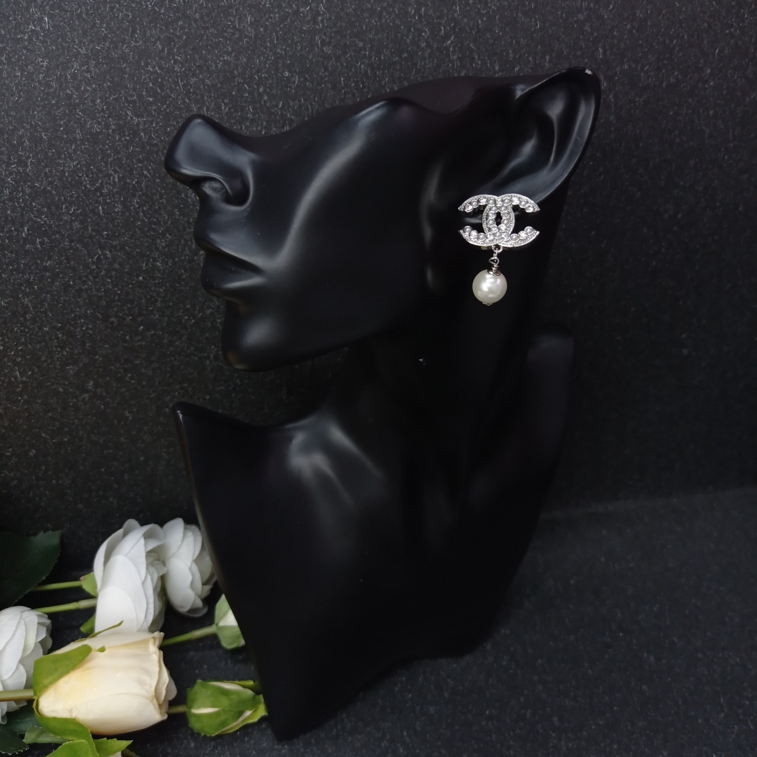 Chanel Earrings Pearl