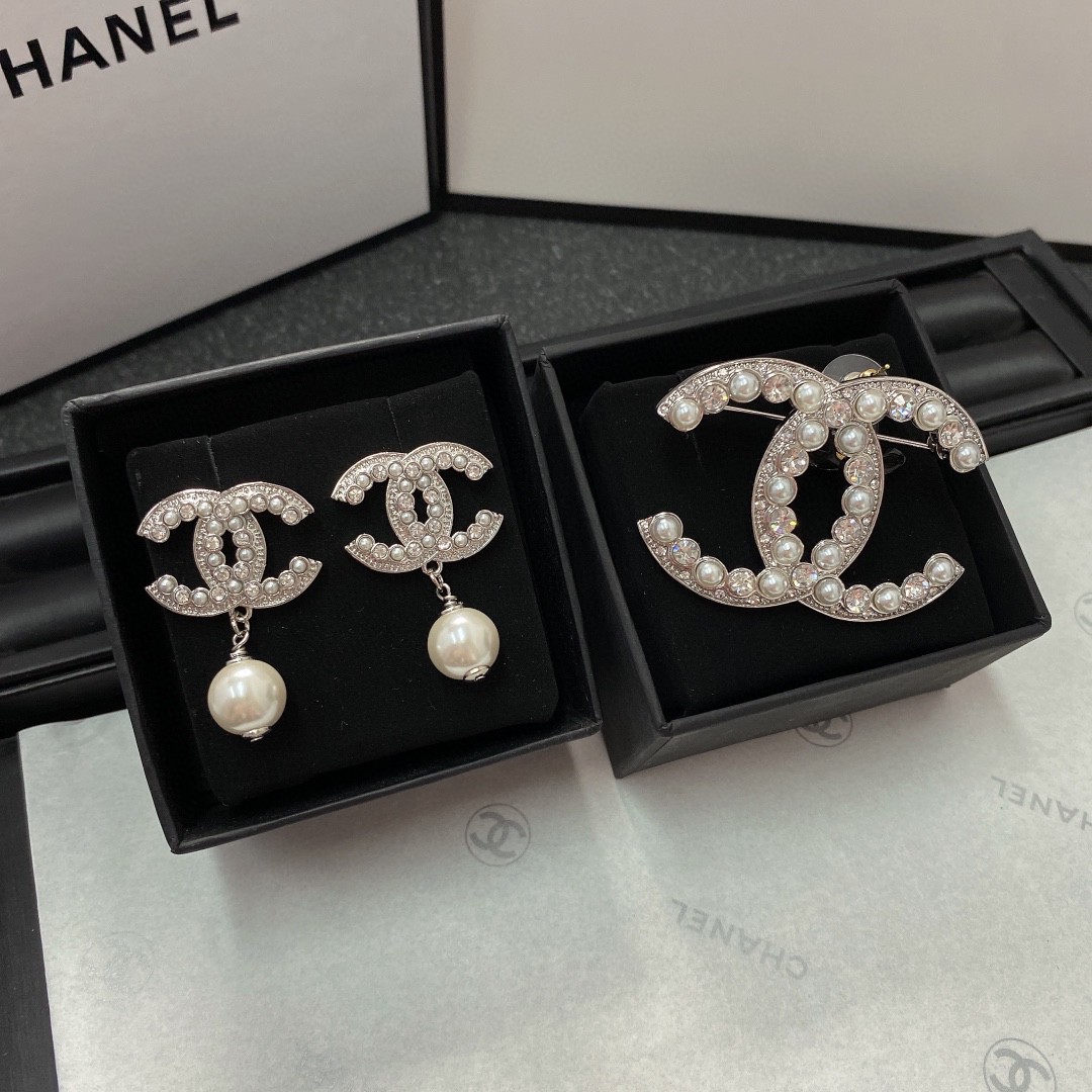 Chanel Earrings Silver Silver