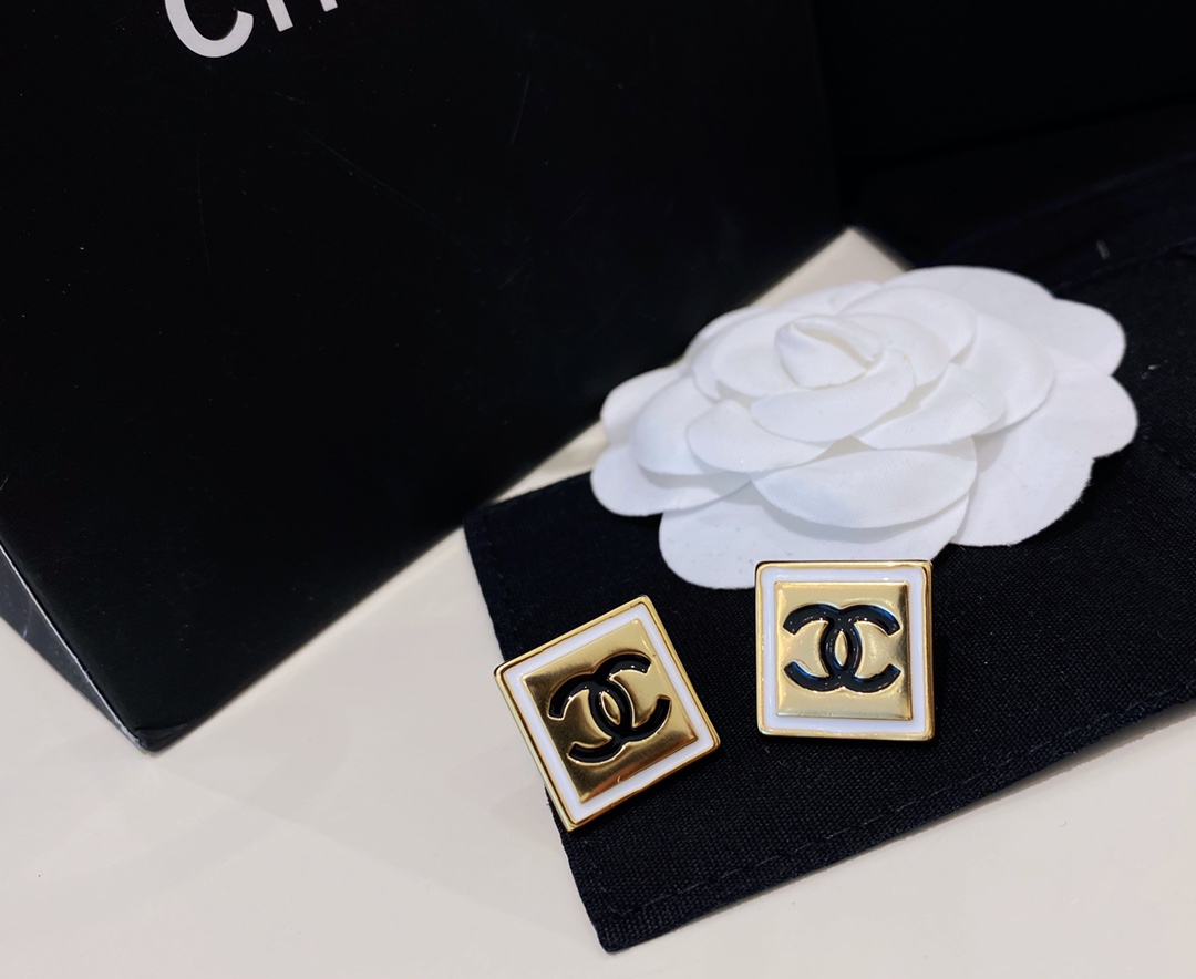 Chanel Earrings White