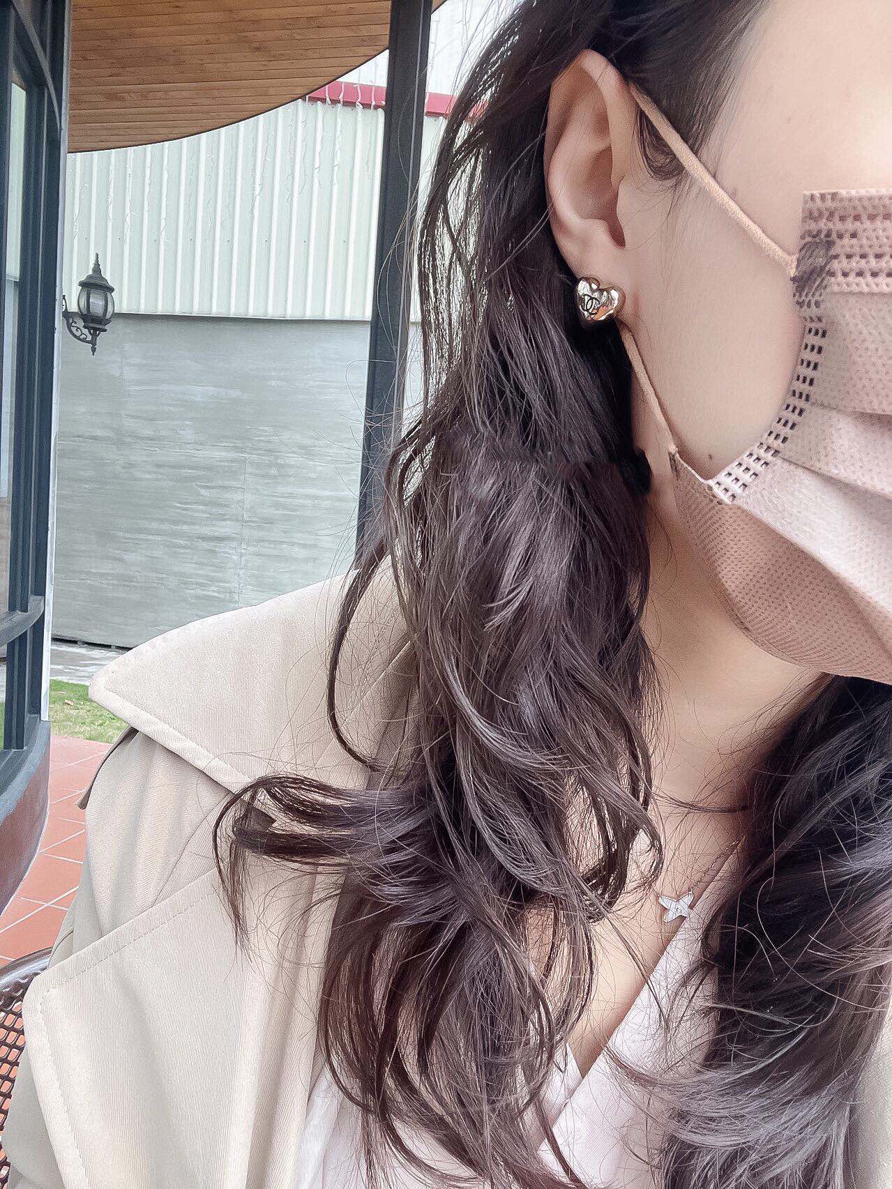 Chanel Earrings Gold