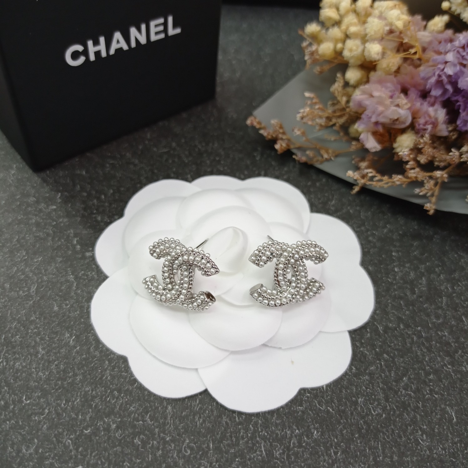 Chanel Earrings Pearl