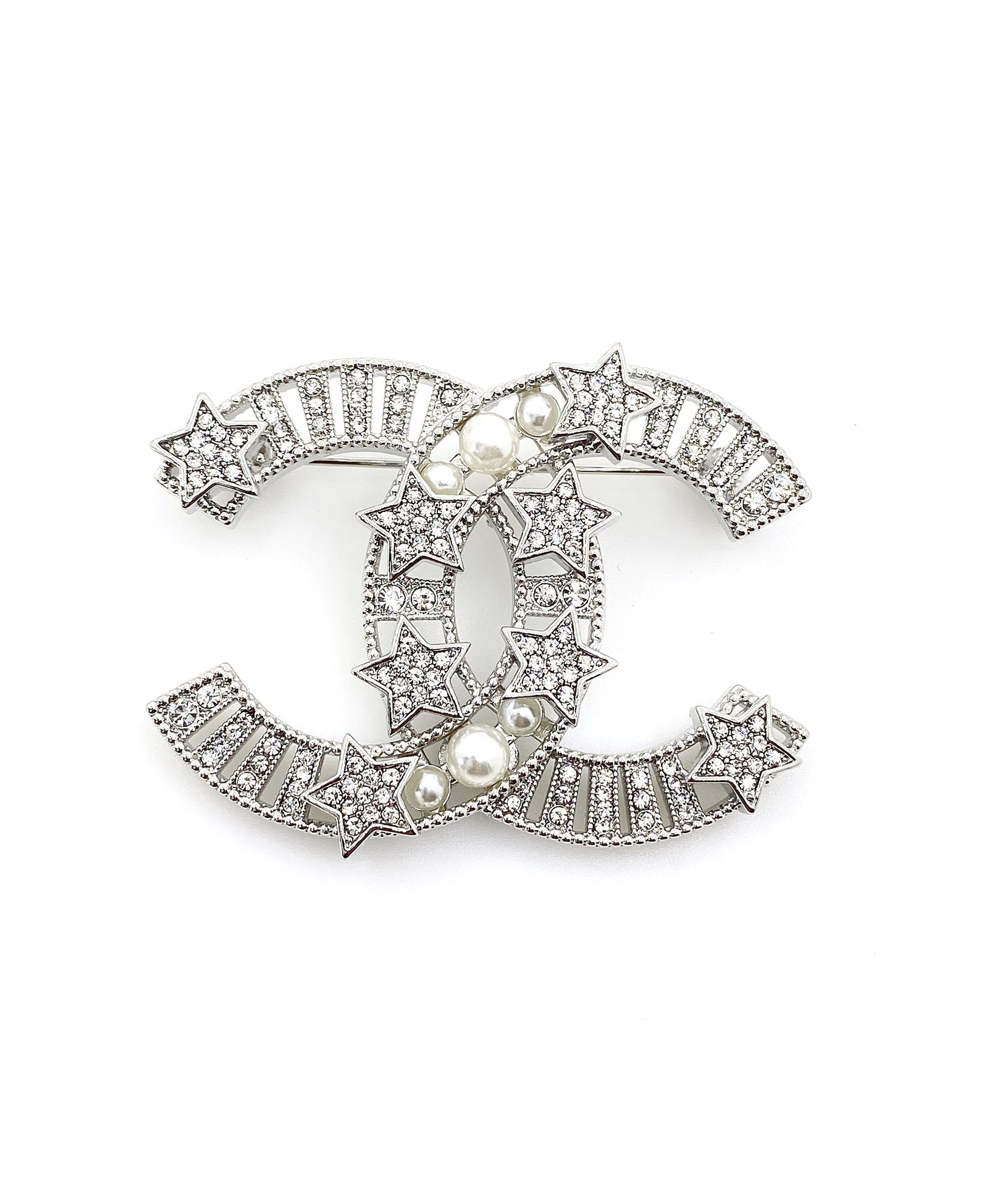 Chanel Brooch Pearl L