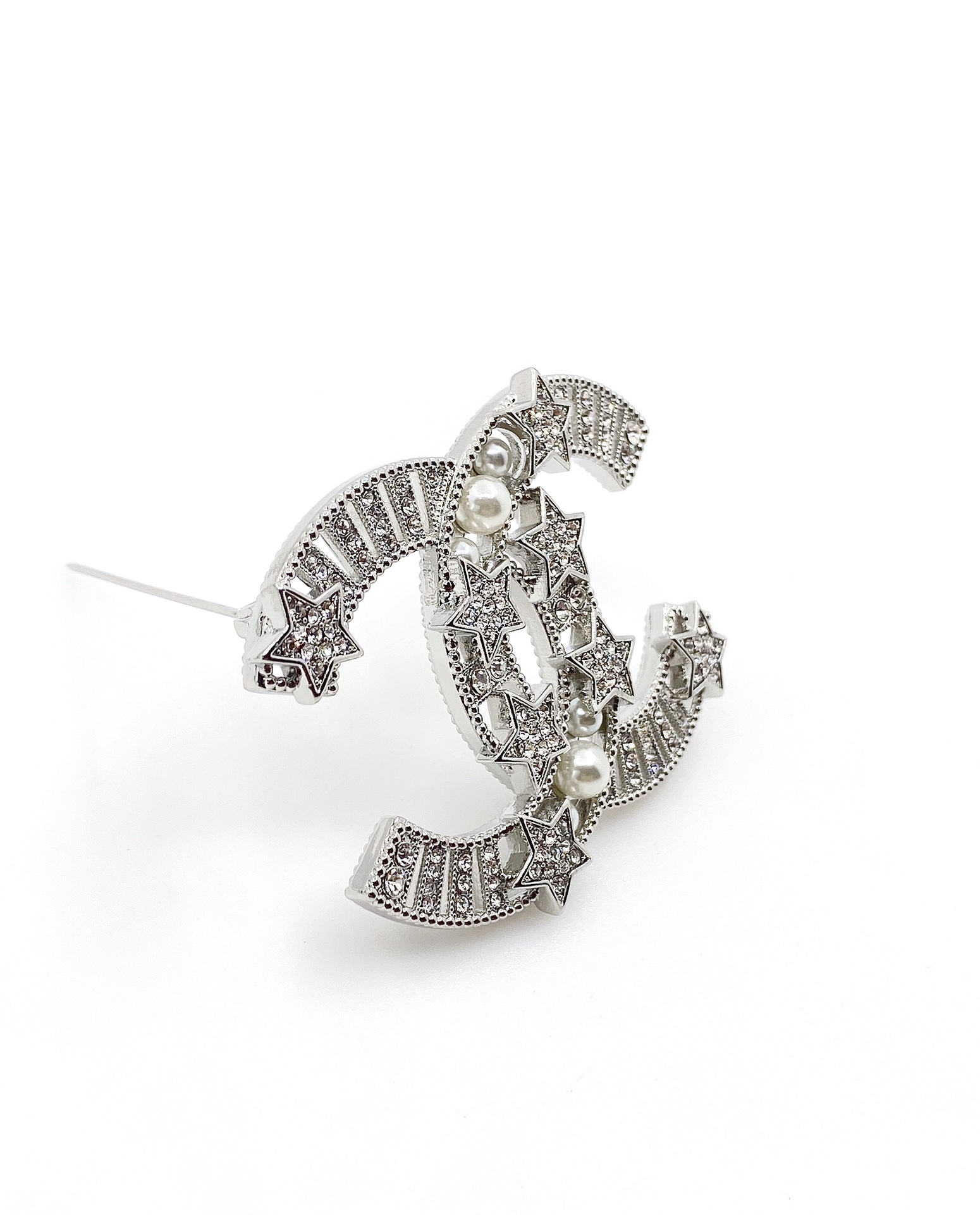 Chanel Brooch Pearl L