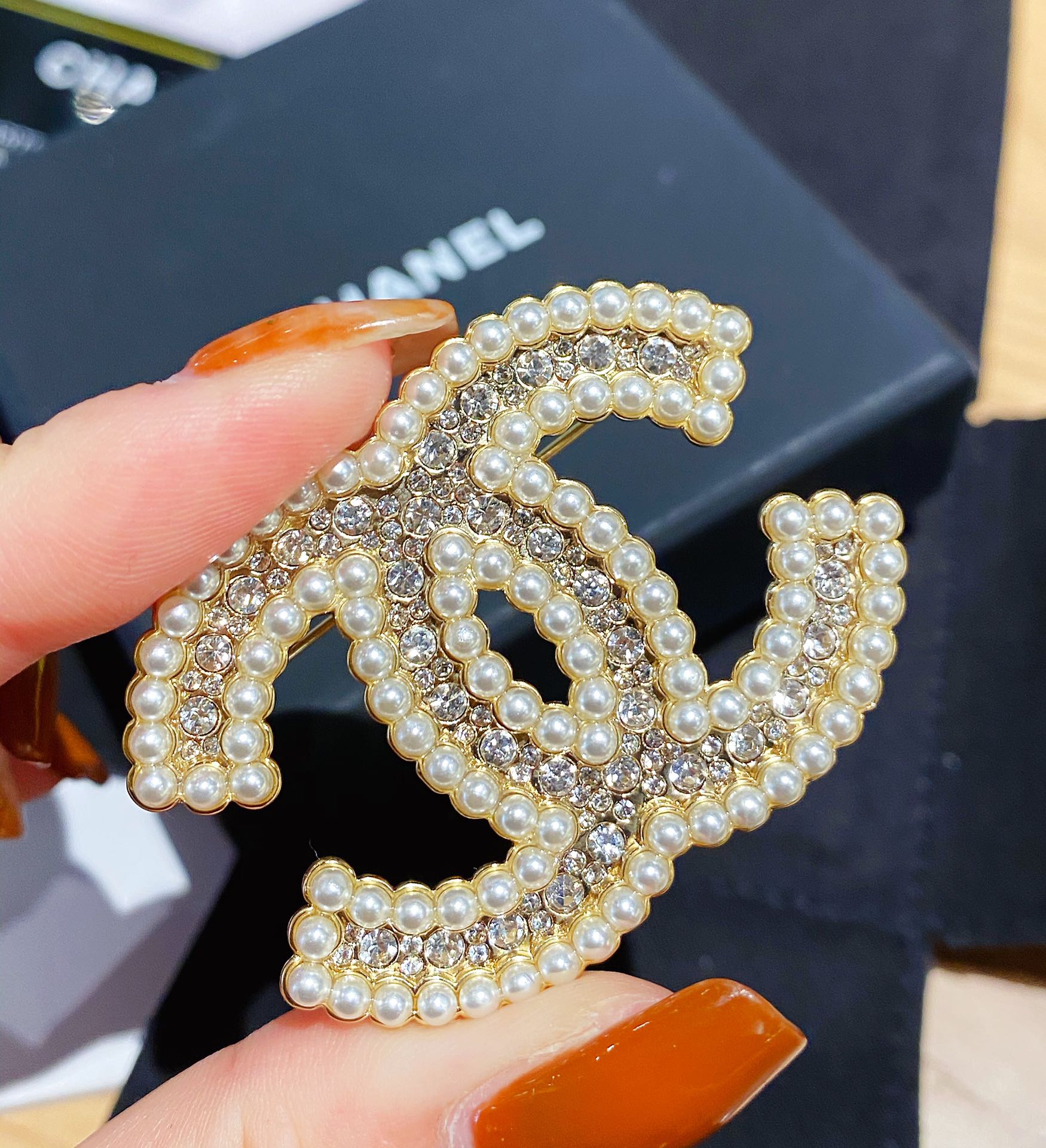 Chanel Brooch Pearl