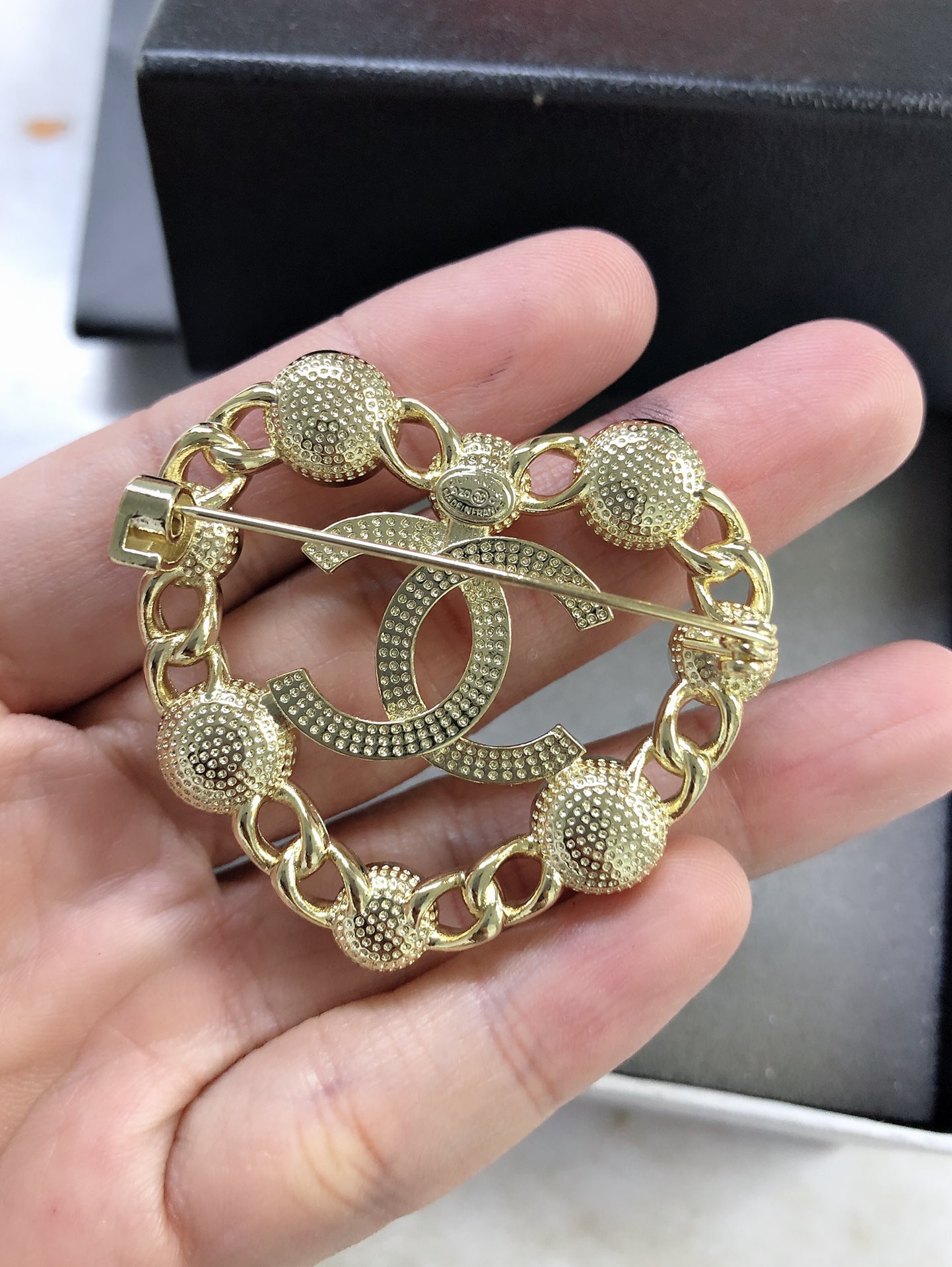 Chanel Brooch L
