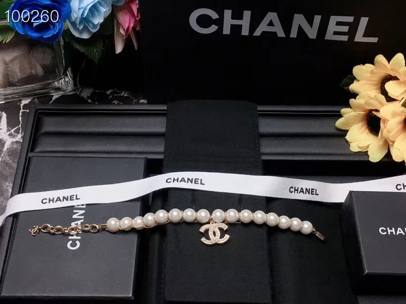 Chanel Bracelet Pearl