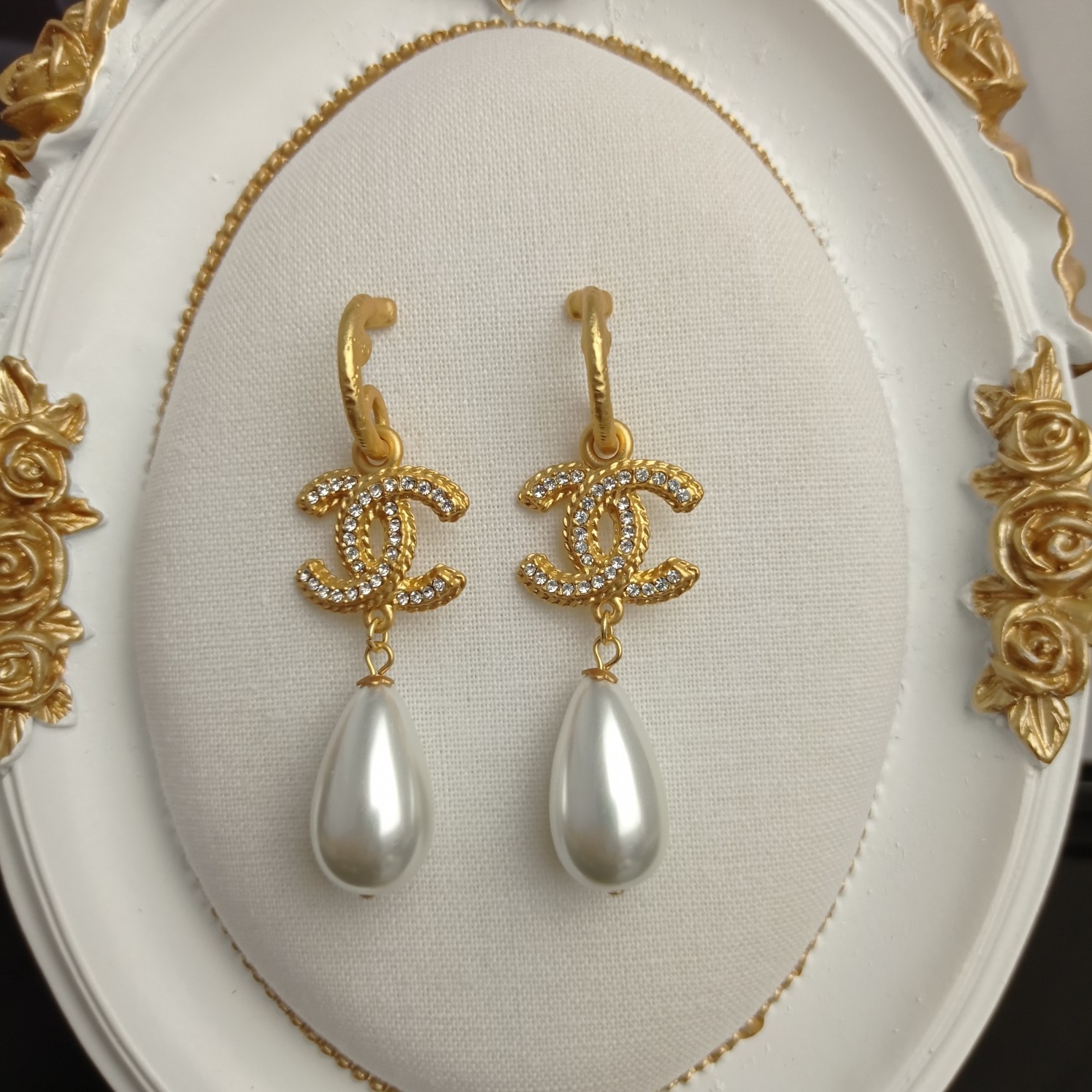 Chanel Earrings Pearl