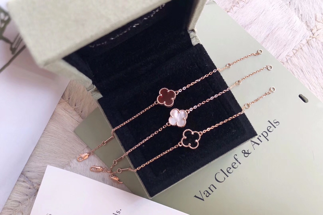 Van Cleef Arpels Bracelet Gold Rose Gold S