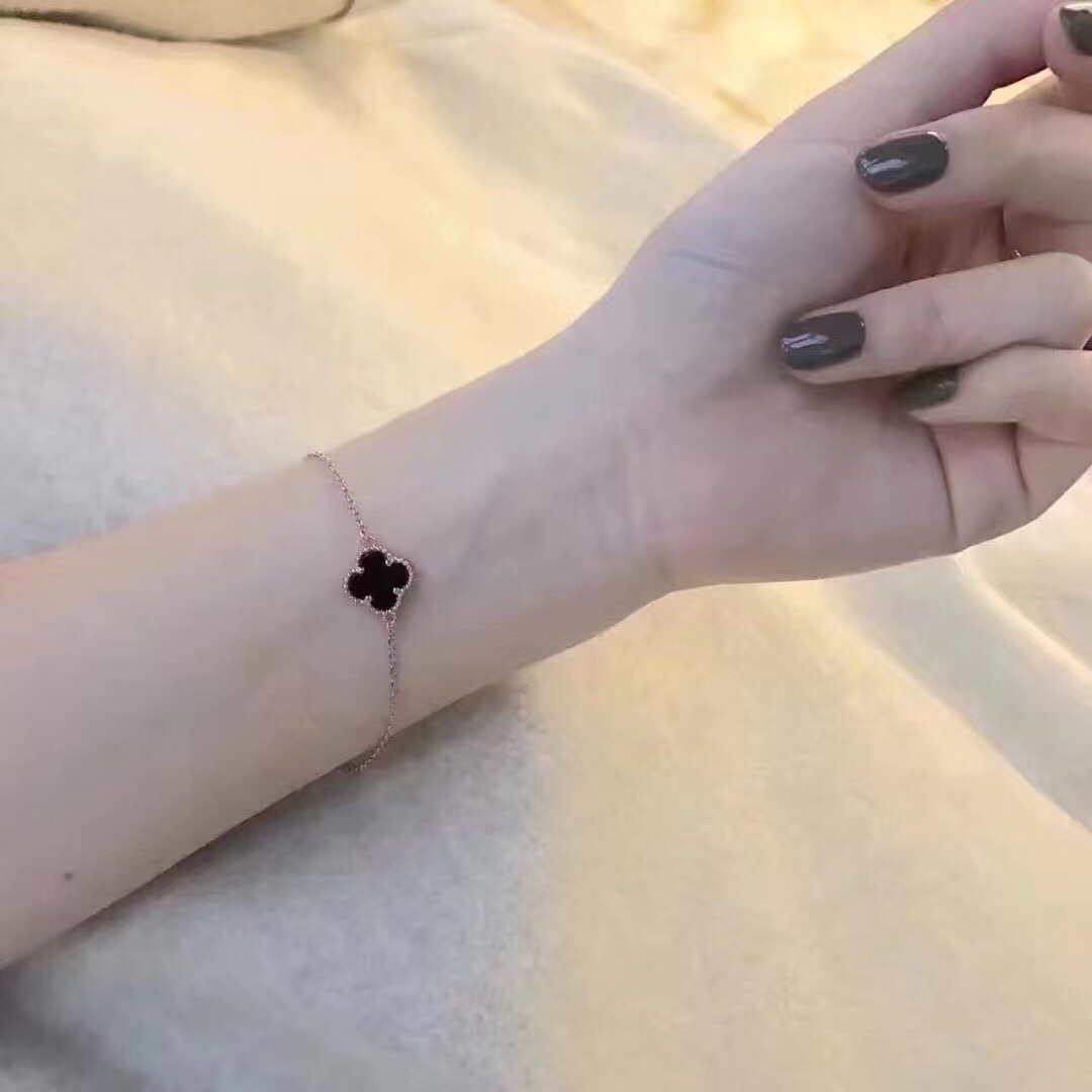 Van Cleef Arpels Bracelet Gold Rose Gold S