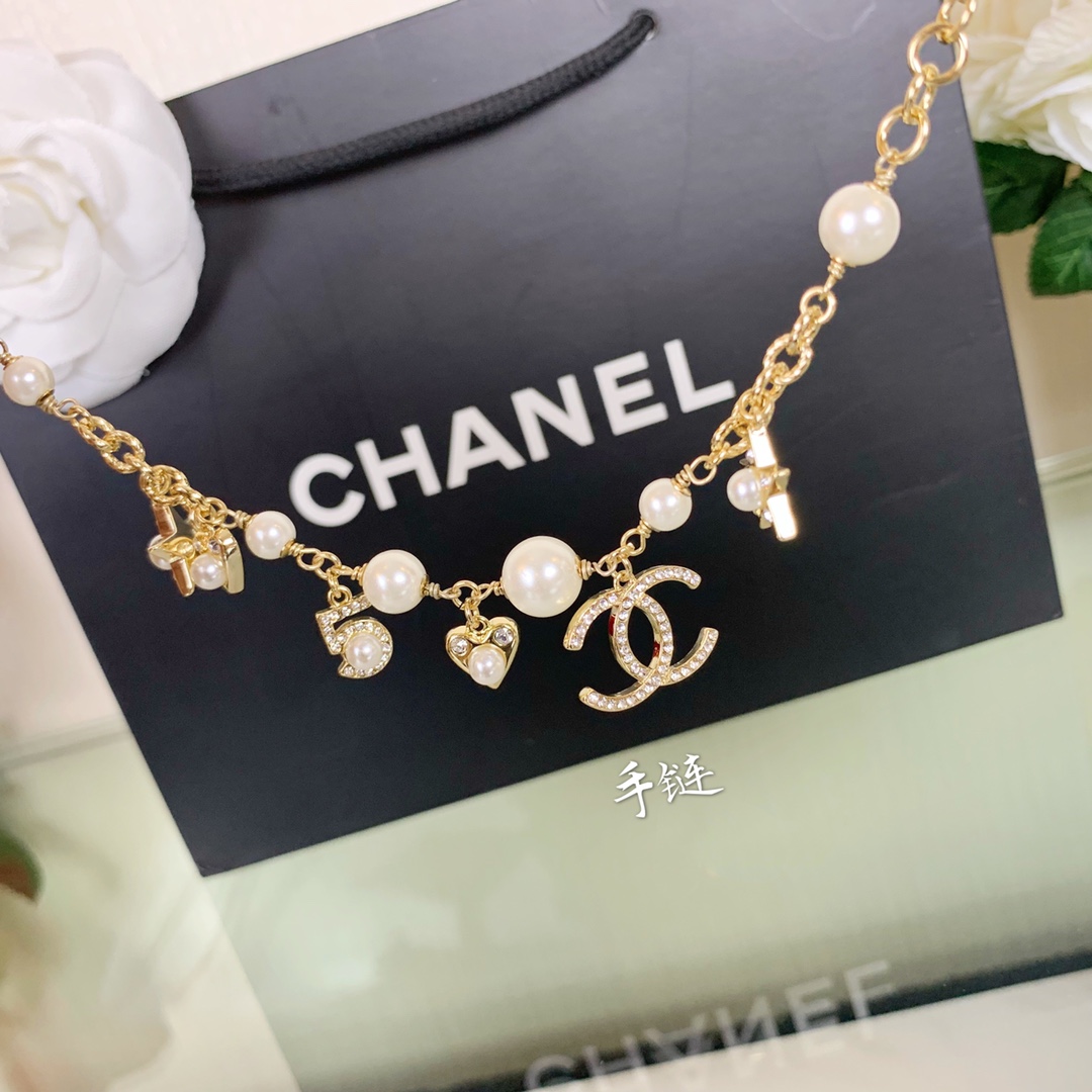Chanel Bracelet Pearl L