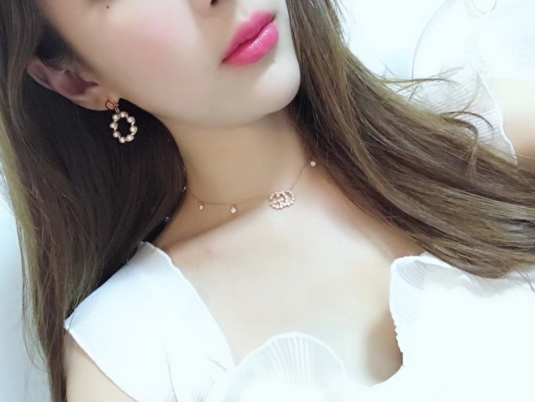Dior Earrings Pearl L