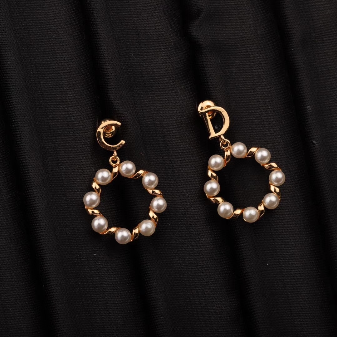 Dior Earrings Pearl L