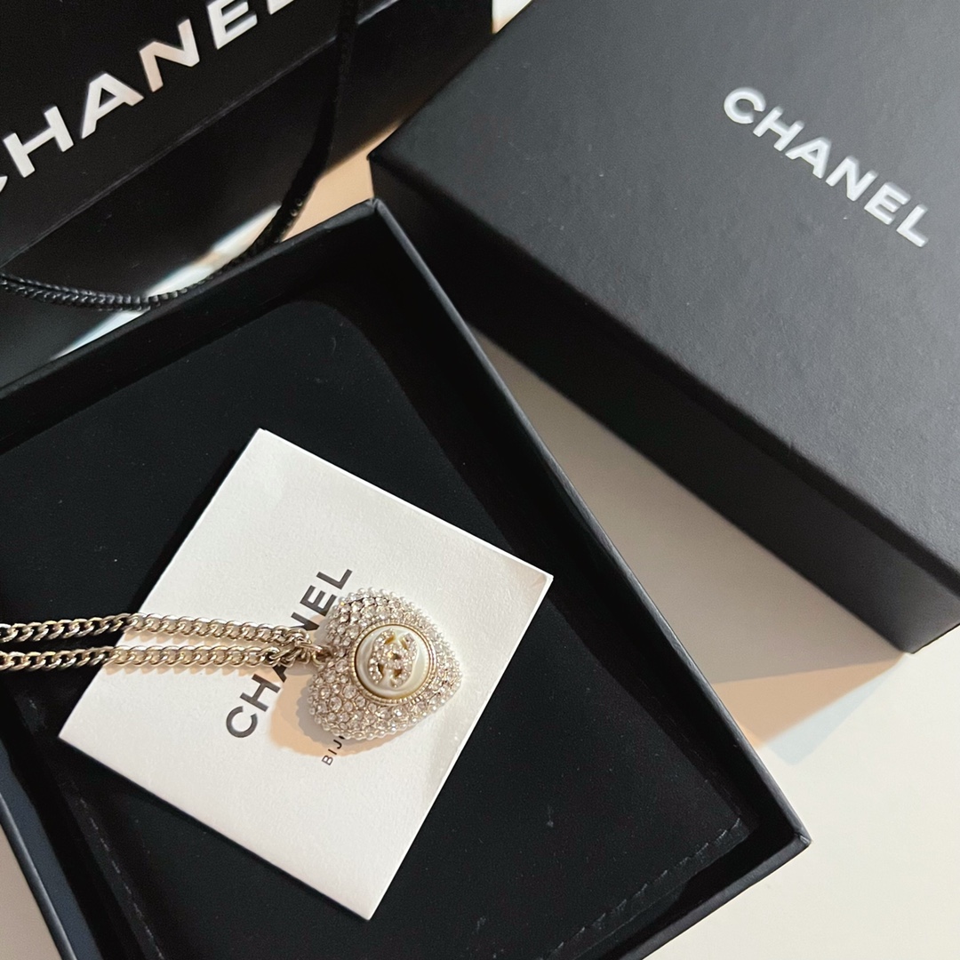 Chanel Necklace Pearl