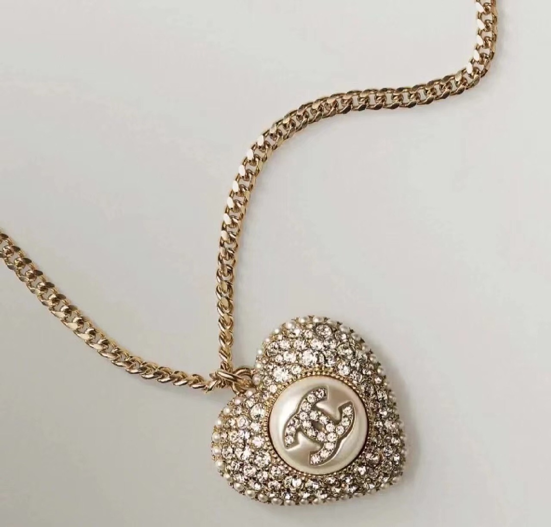 Chanel Necklace Pearl