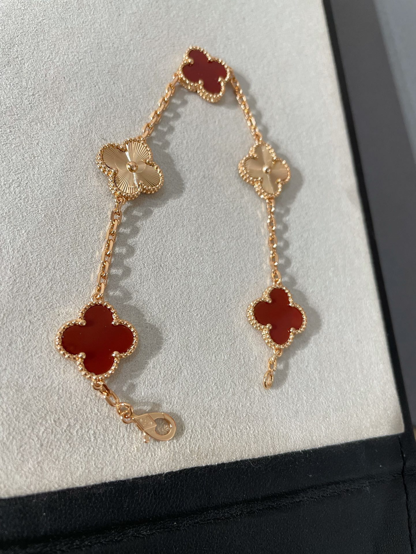 Van Cleef Arpels Basic Jewelry