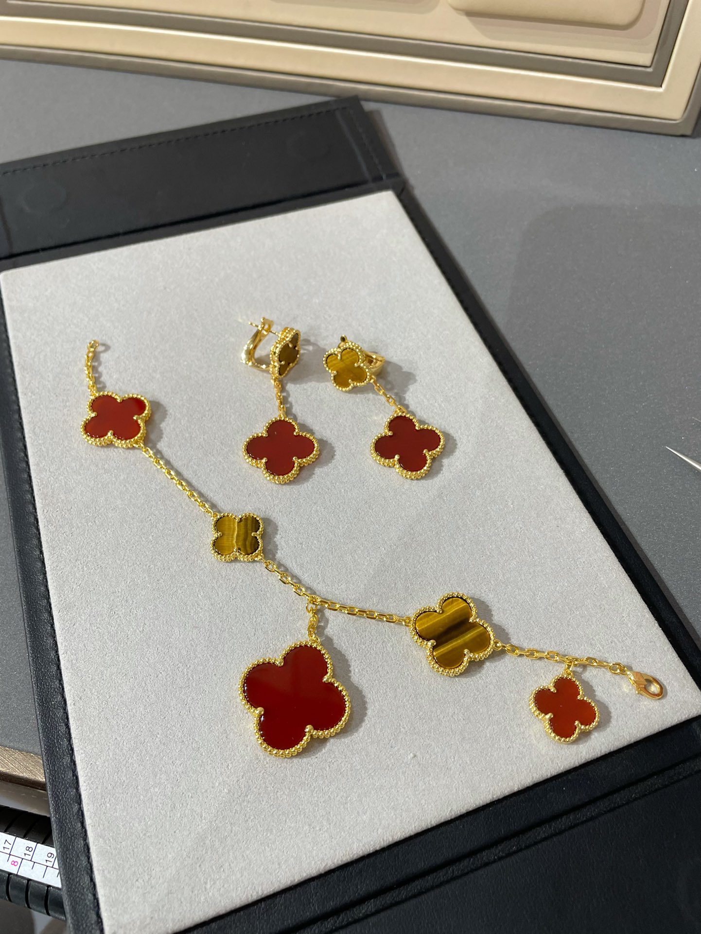 Van Cleef Arpels Necklace