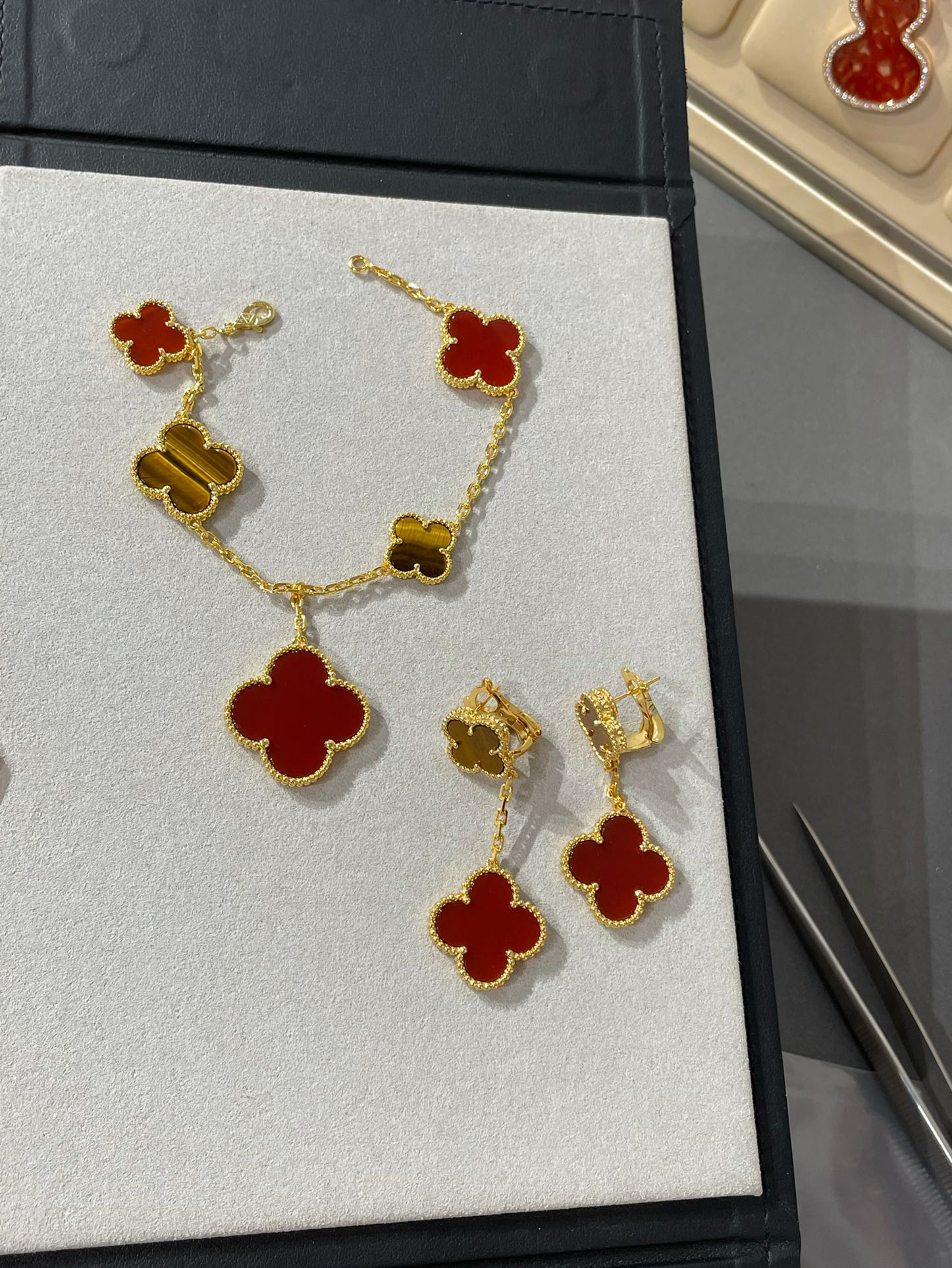 Van Cleef Arpels Necklace