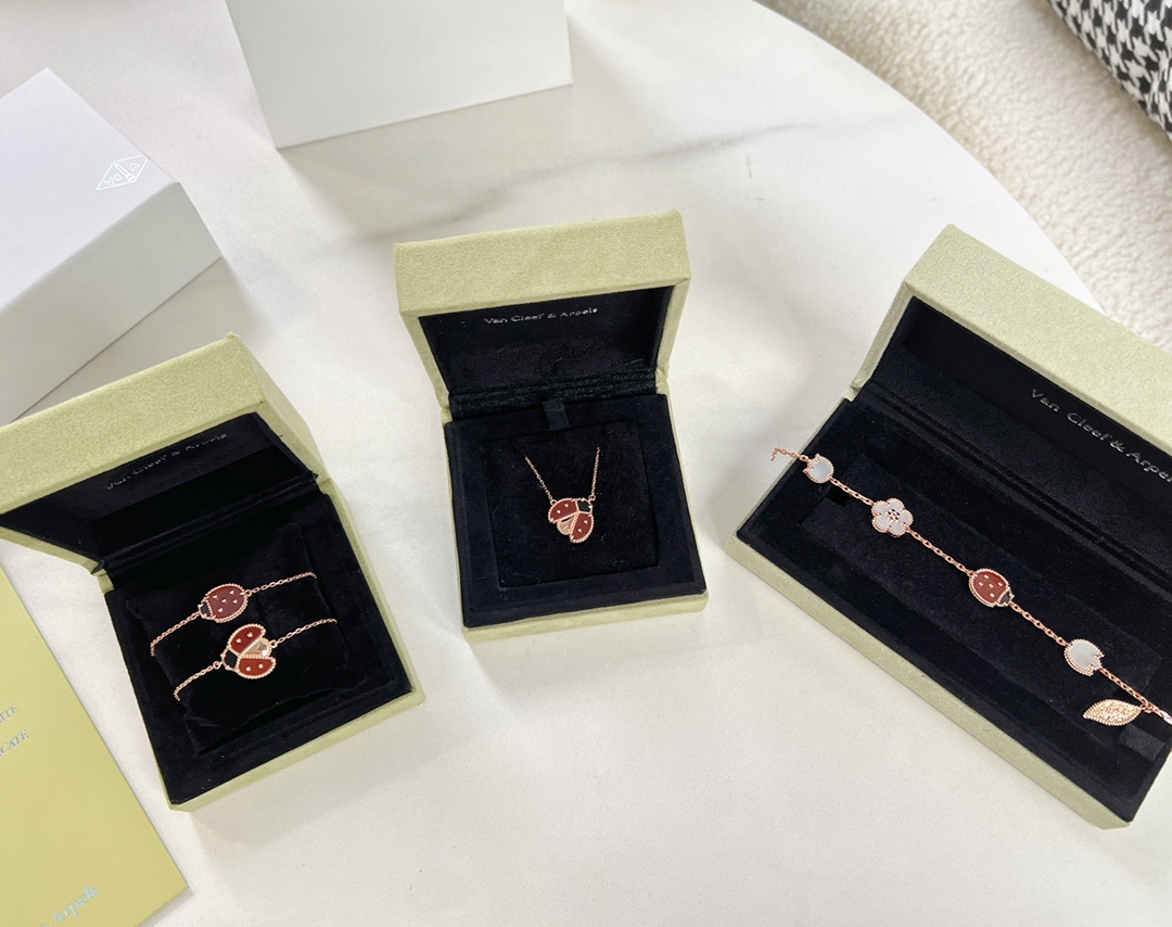 Van Cleef Arpels Necklace S-l