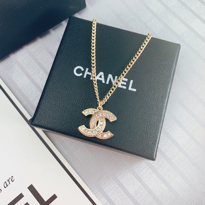 Chanel Necklace Gold