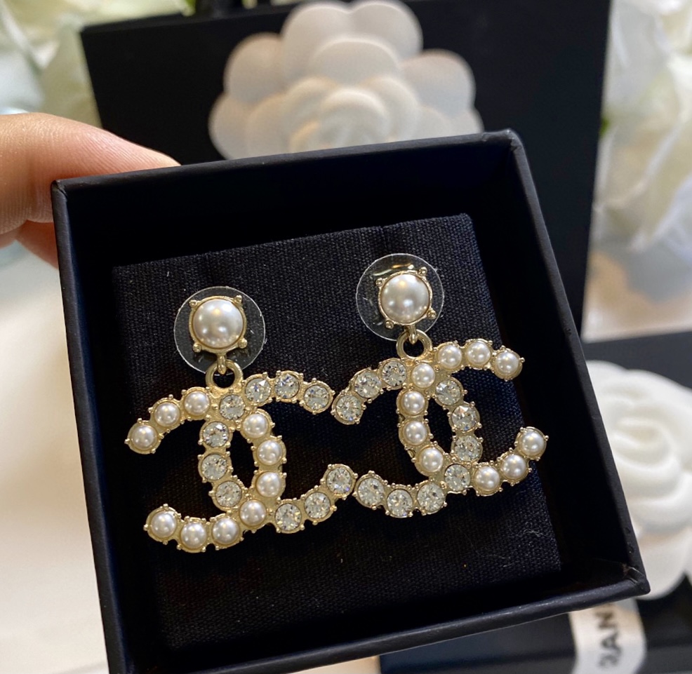 Chanel Earrings Pearl L