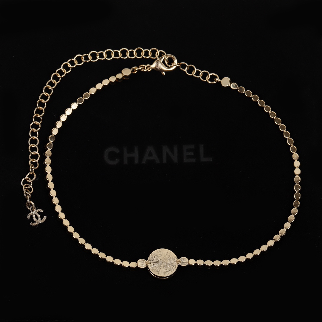 Chanel Necklace Gold L