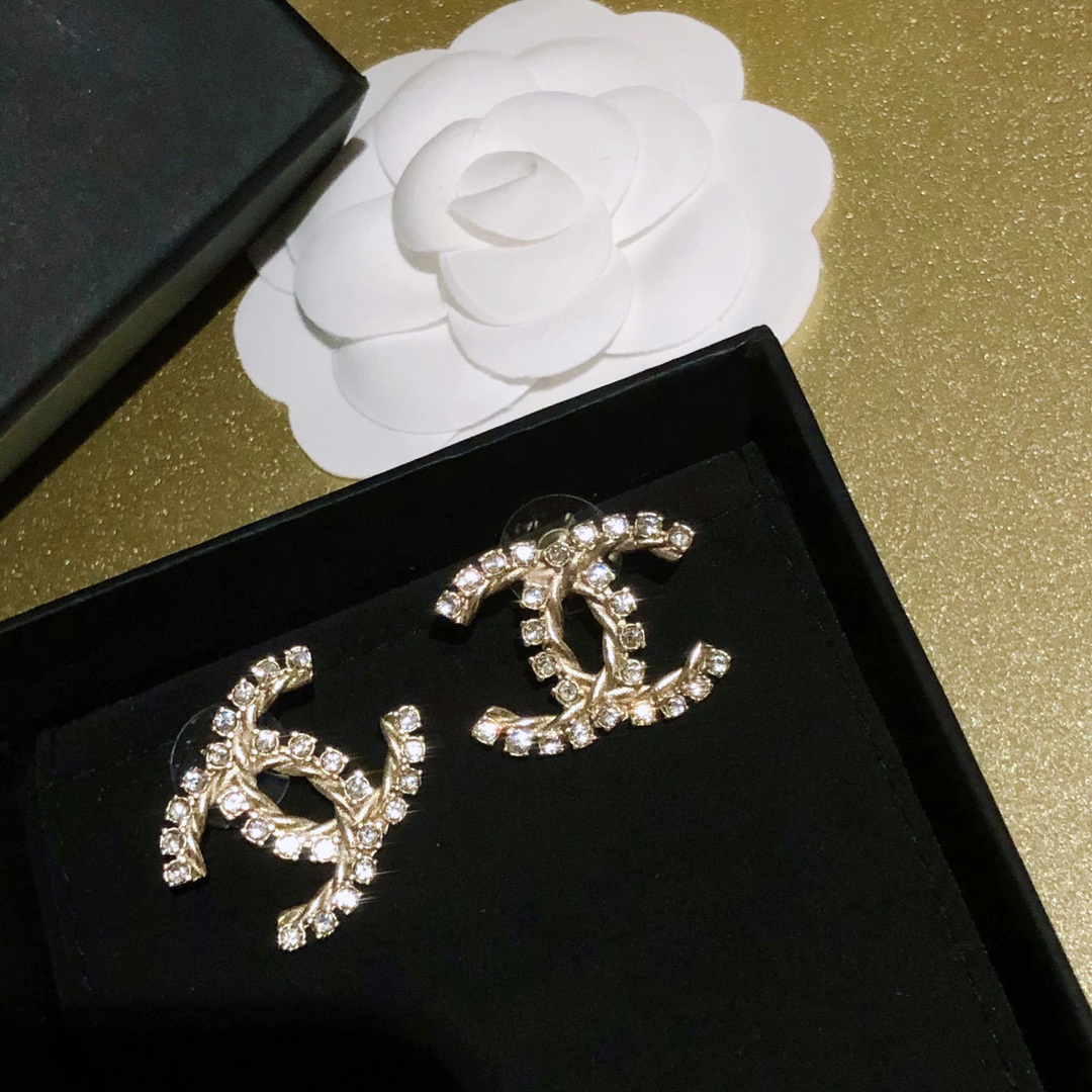 Chanel Earrings Gold L
