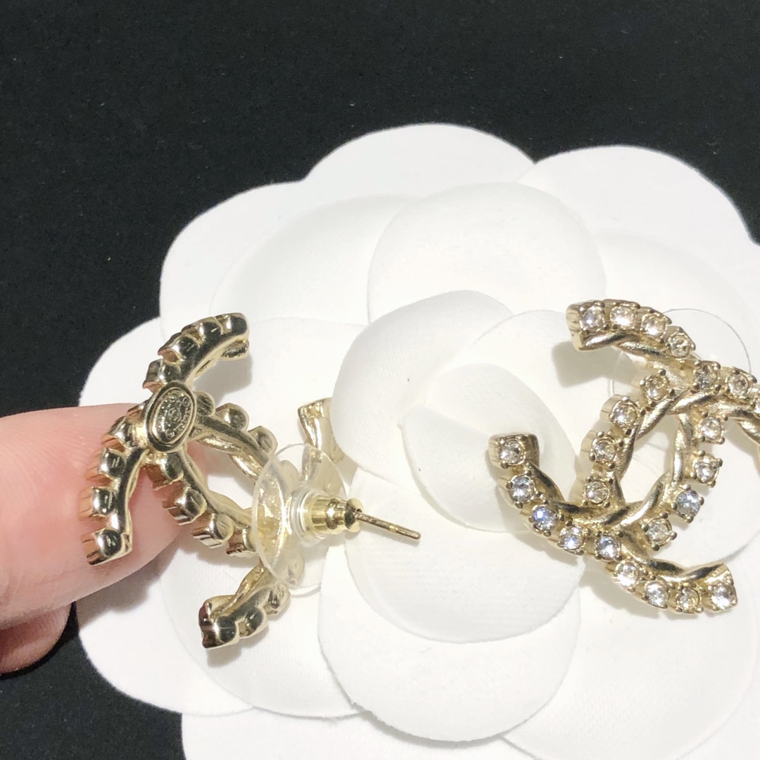 Chanel Earrings Gold L
