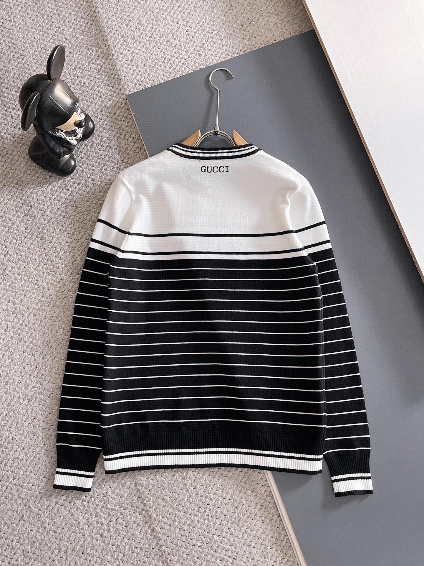 Gucci Basic Clothing Wool M-l-xl