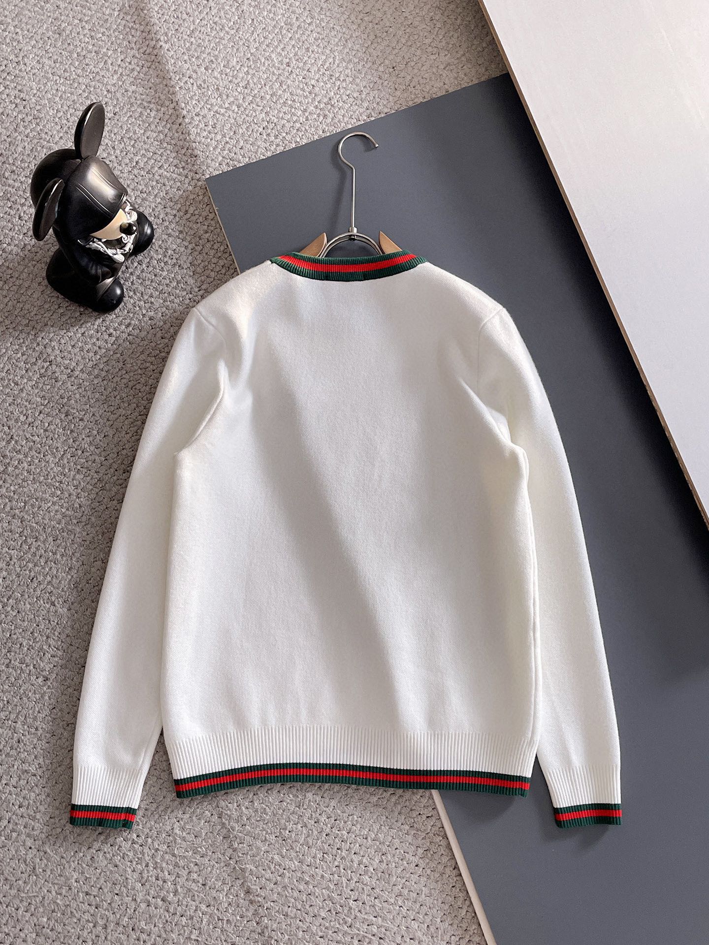 Gucci Basic Clothing Wool M-l-xl