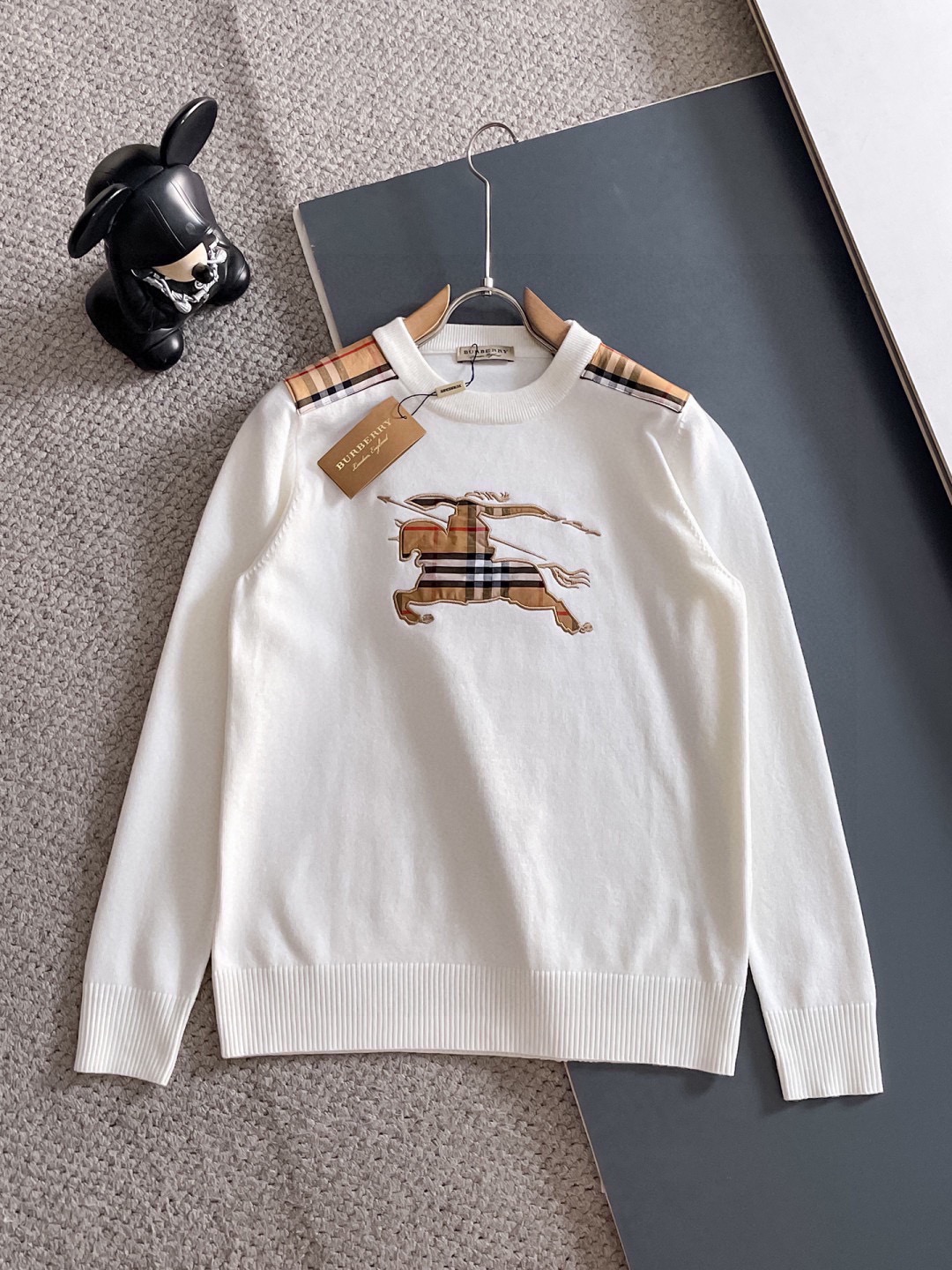Burberry Basic Clothing Wool M-l-xl
