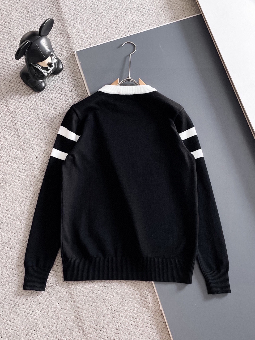 Prada Basic Clothing Wool M-l-xl