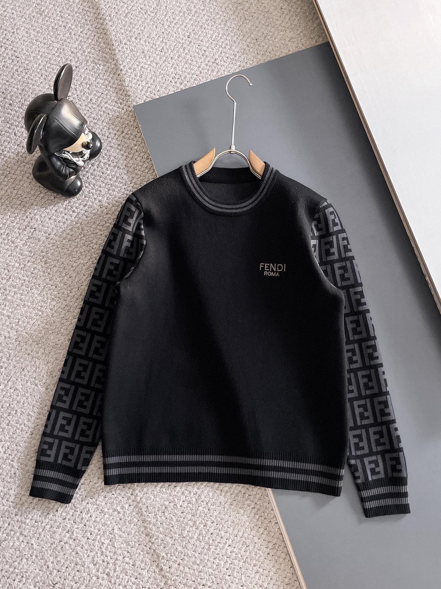Fendi Basic Clothing Wool M-l-xl