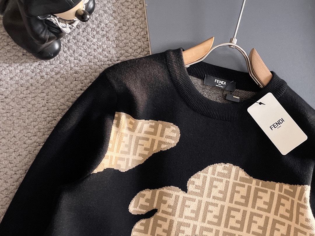 Fendi Basic Clothing Wool M-l-xl