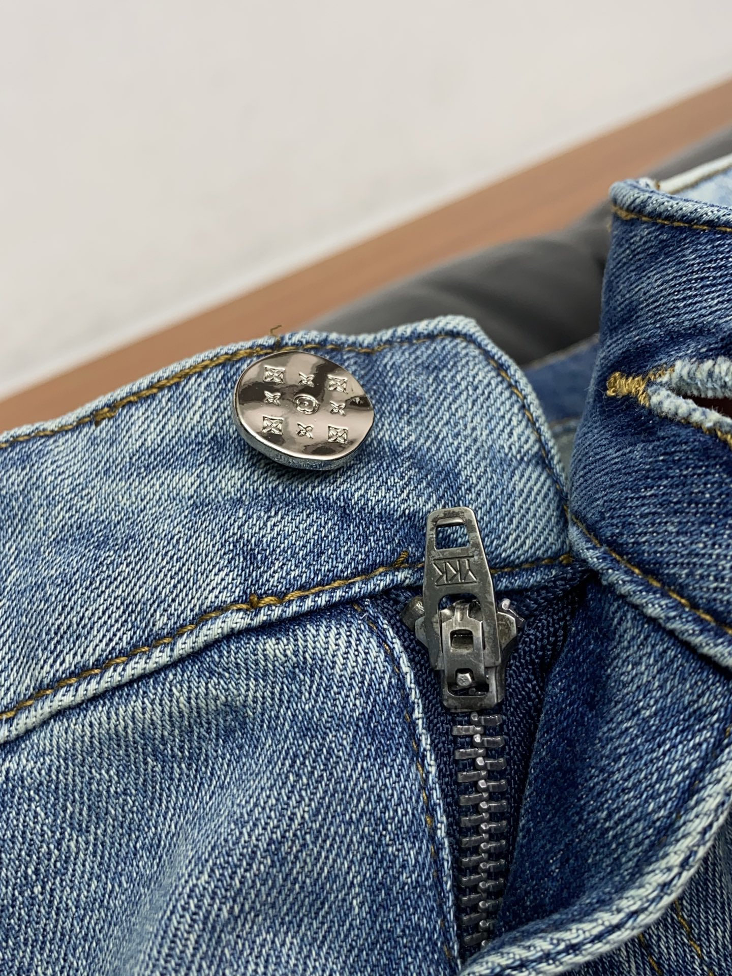 Louis Vuitton Male Basic Clothing Slim Fit S-l