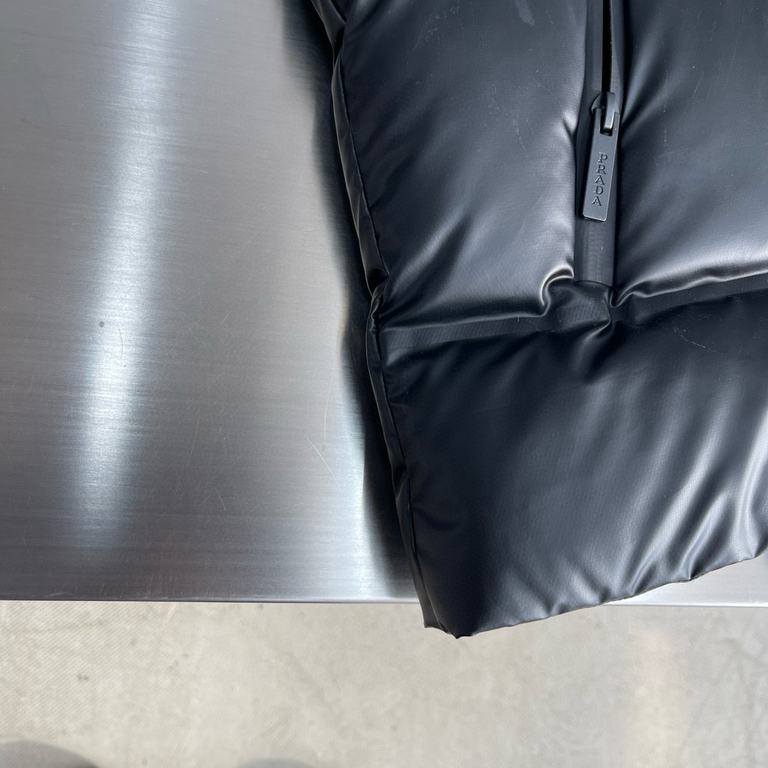 Prada Down Vest Cotton Red S-l-xl