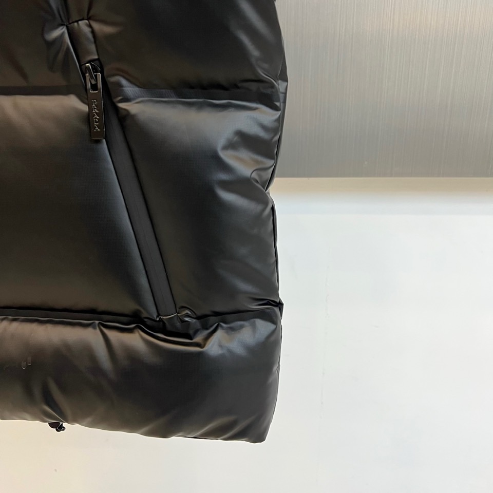 Prada Down Vest Knitted Black Slim Fit S-xl