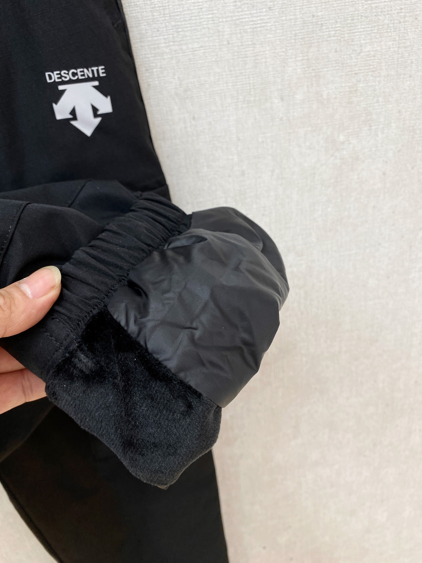 Descente Couple Basic Clothing White Duck Down Loose Fit M-xl